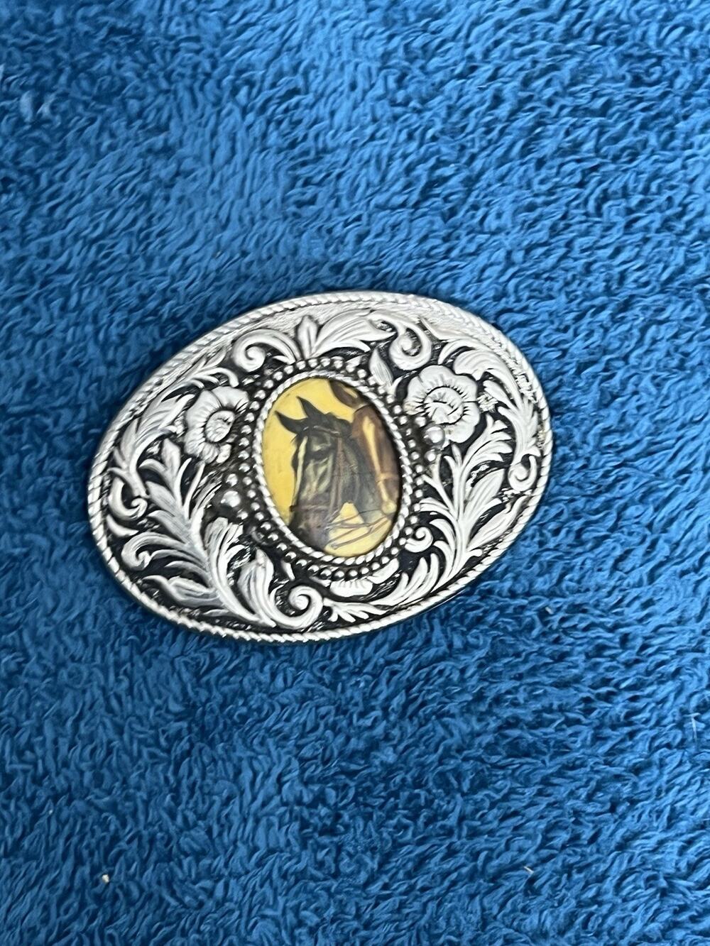 Vintage 80s Horse Cameo Western Cowboy Cowgirl Women’s Silver Tone Belt Buckle